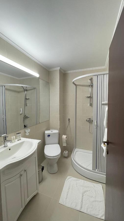 Royal Bucovina Residence Adults Only-Self Check-In Câmpulung Moldovenesc Eksteriør billede